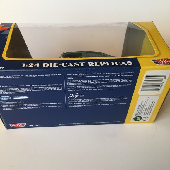 Motor Max 1:24 Collector's 1966 Volkswagen Beetle Die-Cast Replica Car / Green - Picture 3 of 4